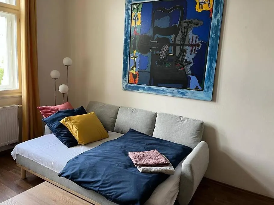 Mama'S Apartment In Letna Praga 0*,