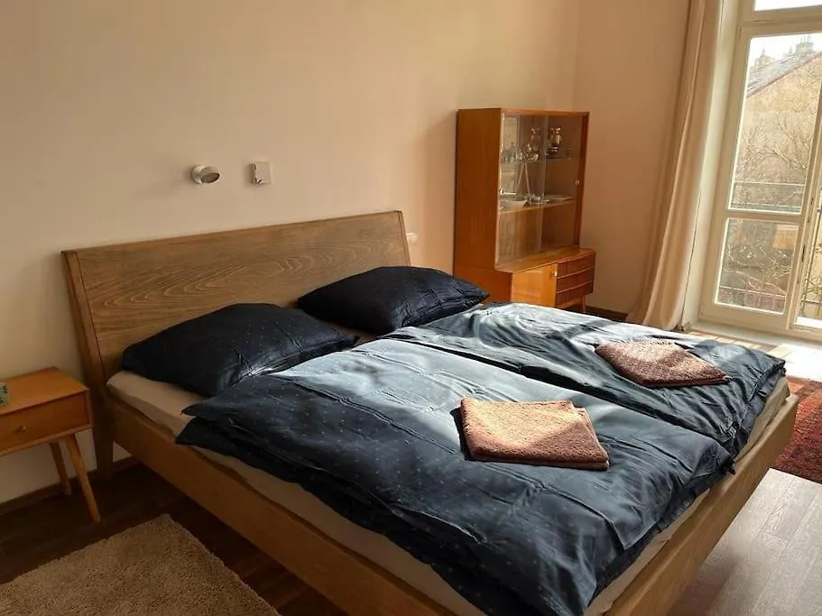 Mama\'S Apartment In Letna location